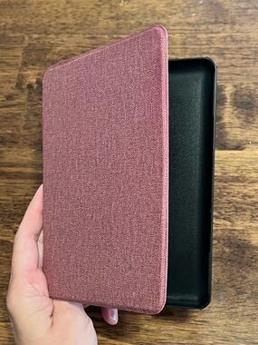 Fintie Kindle Paperwhite Case Berry